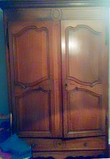 armoire.JPG