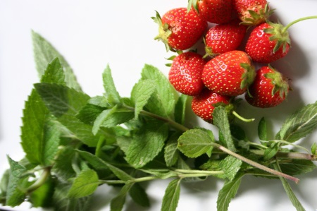 MintStrawberries.jpg